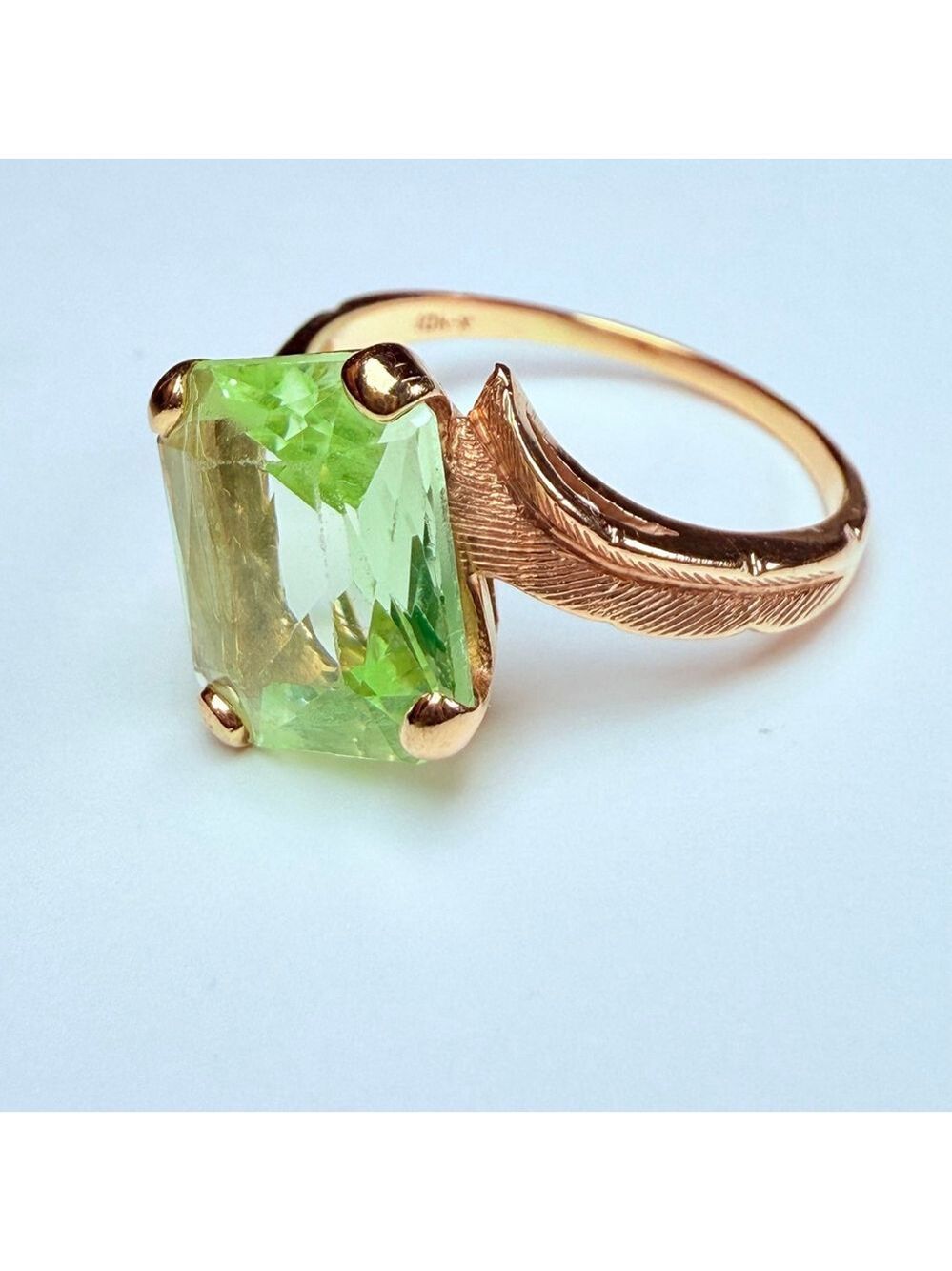 Estate 10K Gold 6.5 CT Green Spinel Feather Design Cocktail Vintage MCM Ring - Picture 6 of 13